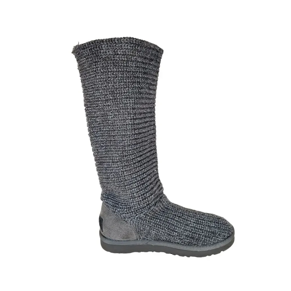 UGG Australia - Classic Cardy - Boots - Gray - Women's - 6 - S/N 5819